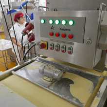 Bidfood Opava | výroba obalovaného sýru