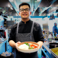 Baoyong Zheng | Losos v teriyaki omáčce