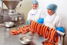 Bravur | klobásy na gril a špekáčky