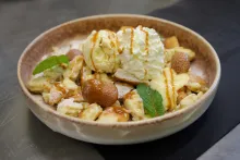 Císařský trhanec se zmrzlinou La Panna vlašský ořech