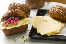 Holandský sýr Maasdamer | 701840