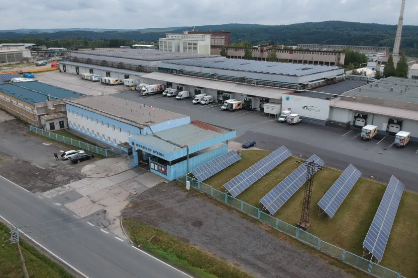 30 let s Vámi: 2015 | otevření depa Plzeň a odkoupení mrazíren v Dýšině