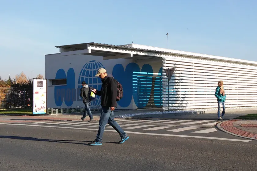 Podniková prodejna Nowaco market Kralupy