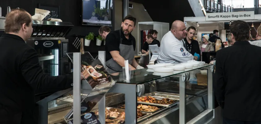 Teplé občerstvení do každé prodejny