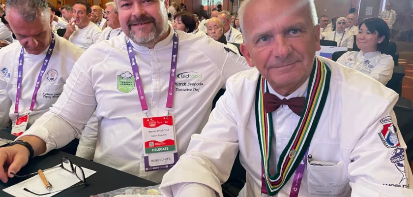 Budou vládnout profesionálním kuchyním roboti, nebo lidé?