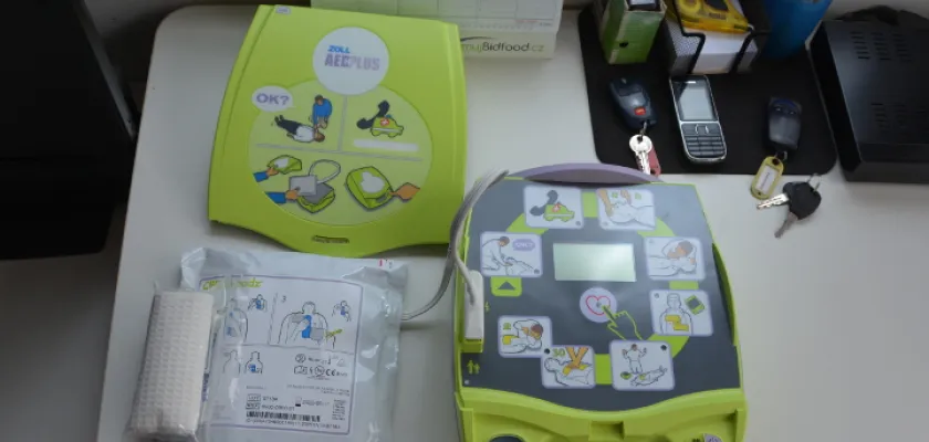 Veřejný defibrilátor (AED) v Kralupech