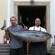 Fresh Fish Service | celý tuňák žlutoploutvý (yellowfin)