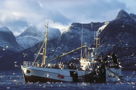 Nová legislativa od 13. 12. 2014 | rybářská loď